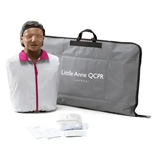 Lilla Anne QCPR Dark livräddningsdocka Inklusive väska