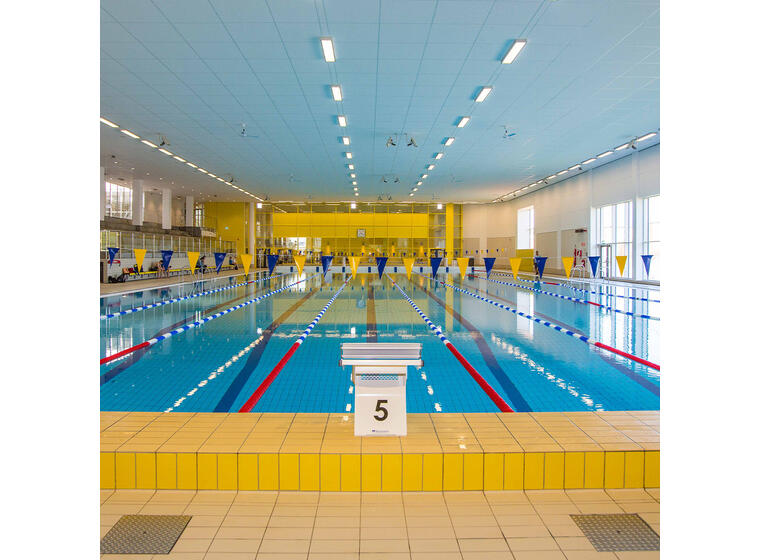 Competitor® Racing Lane Line 25 m Simlina | Blå/Viit/Röd | 100 mm vingar 