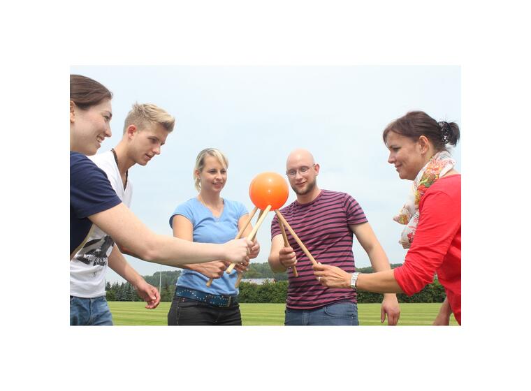 Teambuildingpaket nr 2 | 28 aktiviteter Samarbetslekar och teambuliding 