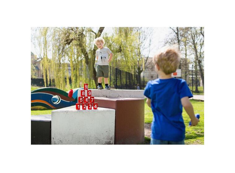 Burkspel med siffror 10 burkar med nummer och ärtpåsar 