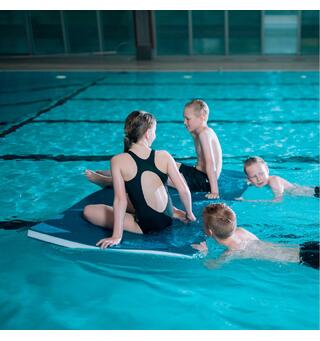 Flytleksak och simflotte Giant Flotte storlek: 195x95x6 cm
