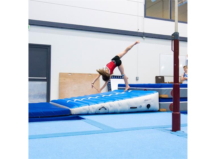 AirIncline | Med pump AirTrack ramp | 200x200x60-10 cm