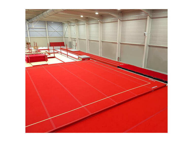 Gymnova Fristående 14x14 FIG certifierat | Monterade fjädrar 