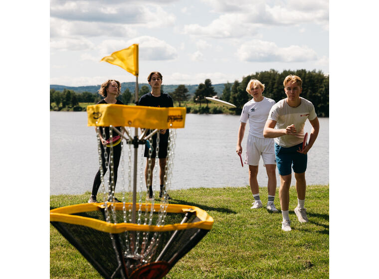 Klassuppsättning Disc Golf Midrange 15 discar | 1 ryggsäck | 1 korg