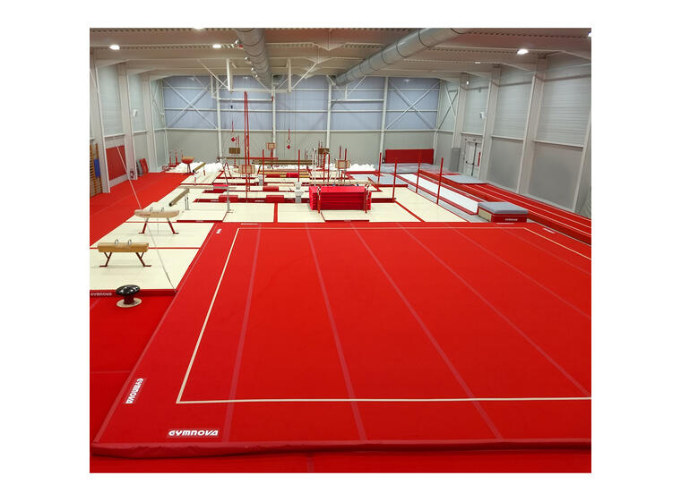 Gymnova Fristående 14x14 FIG certifierat | Ej monterade fjädrar 