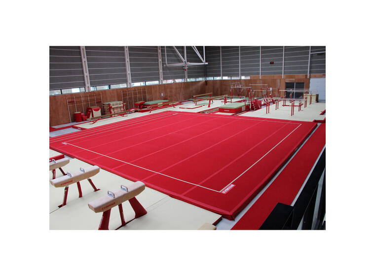 Gymnova Fristående 14x14 FIG certifierat | Ej monterade fjädrar 