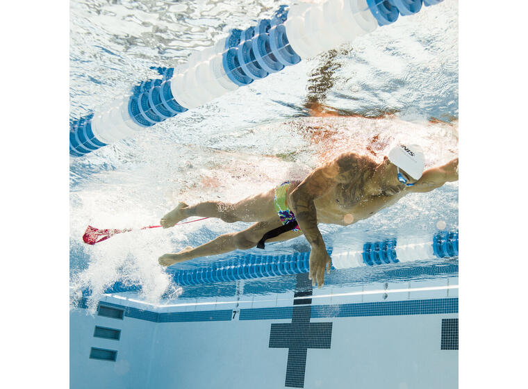 Finis Swim Parachute 20 cm | Röd Simfallskärm i motståndsträning 
