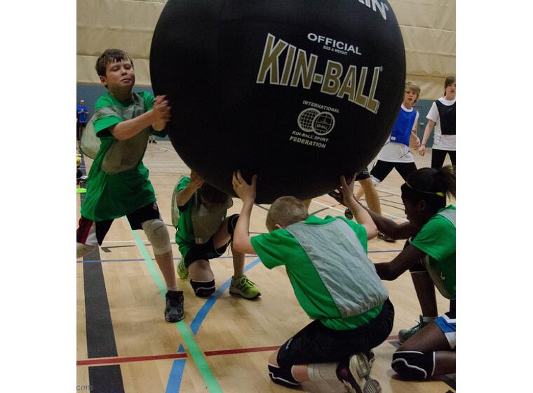 KIN-BALL® spelboll Svart Kinboll 122 cm | Stor svävande boll 