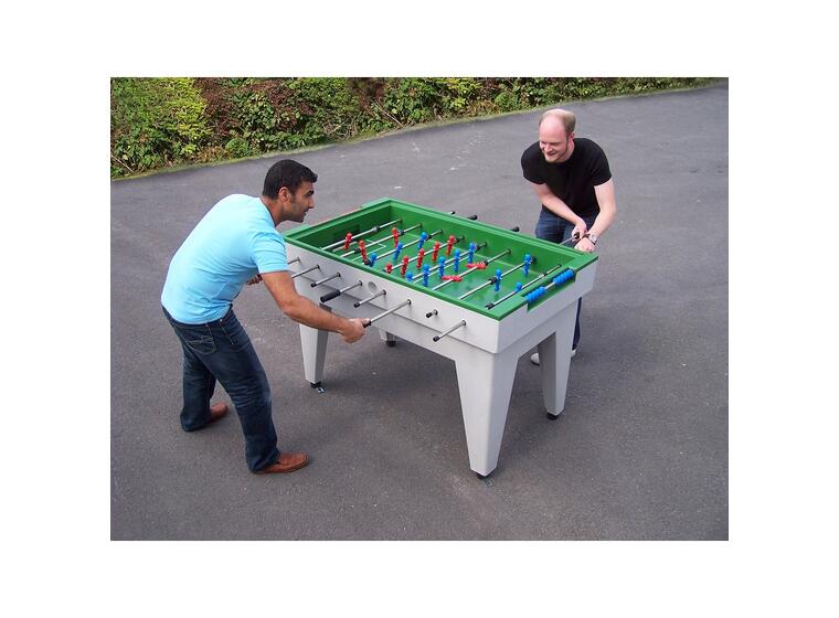 Fotbollsspel i betong | Grön Utomhus foosball 