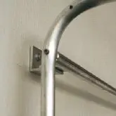 V&#228;ggf&#228;ste f&#246;r handbollsm&#229;l
