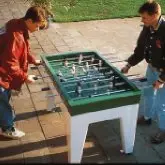 Fotbollsspel i betong | Grön Utomhus foosball 