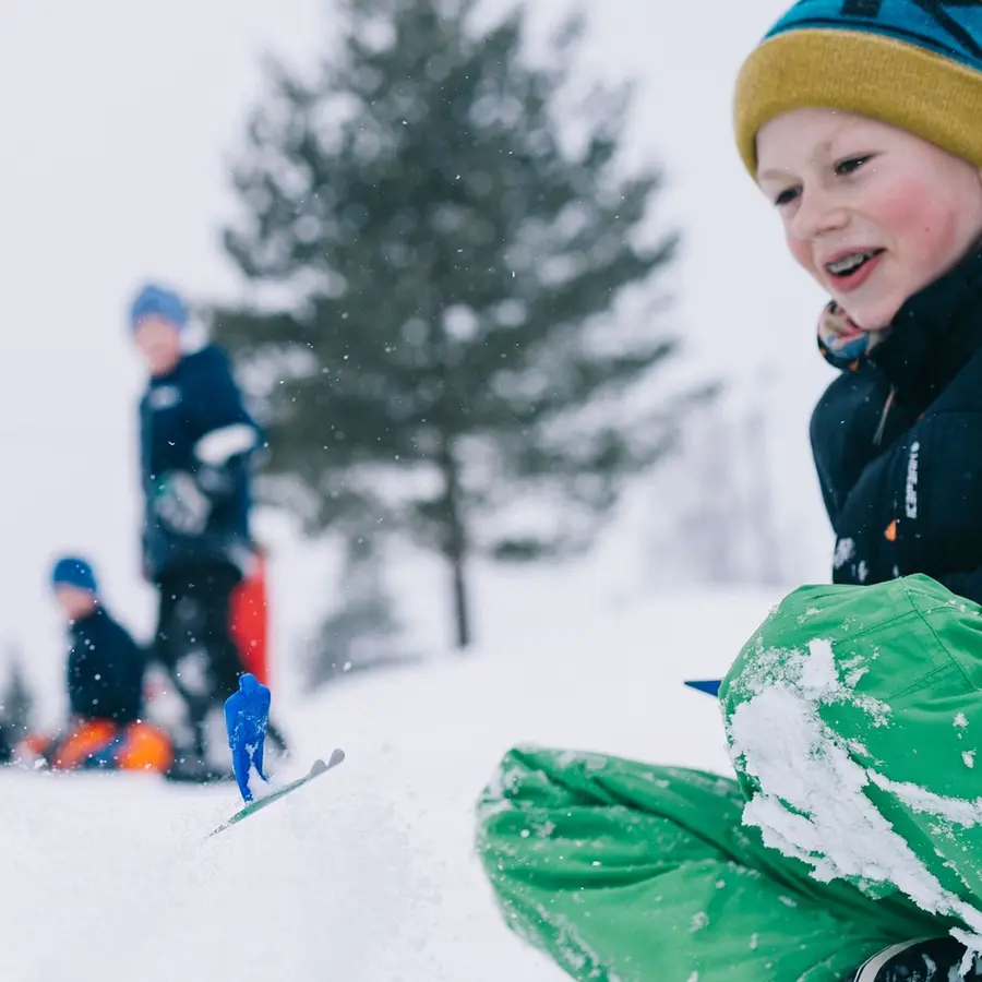 Backhoppare i miniatyr 10 st. Klassisk vinterlek 