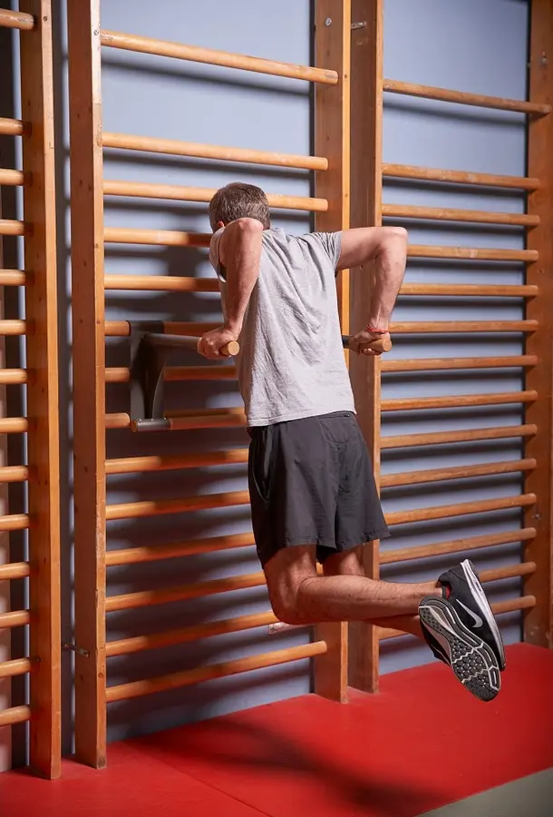 Ribbstol med pullup dip bar 1 sektion | 210cm x 80cm | Ask 
