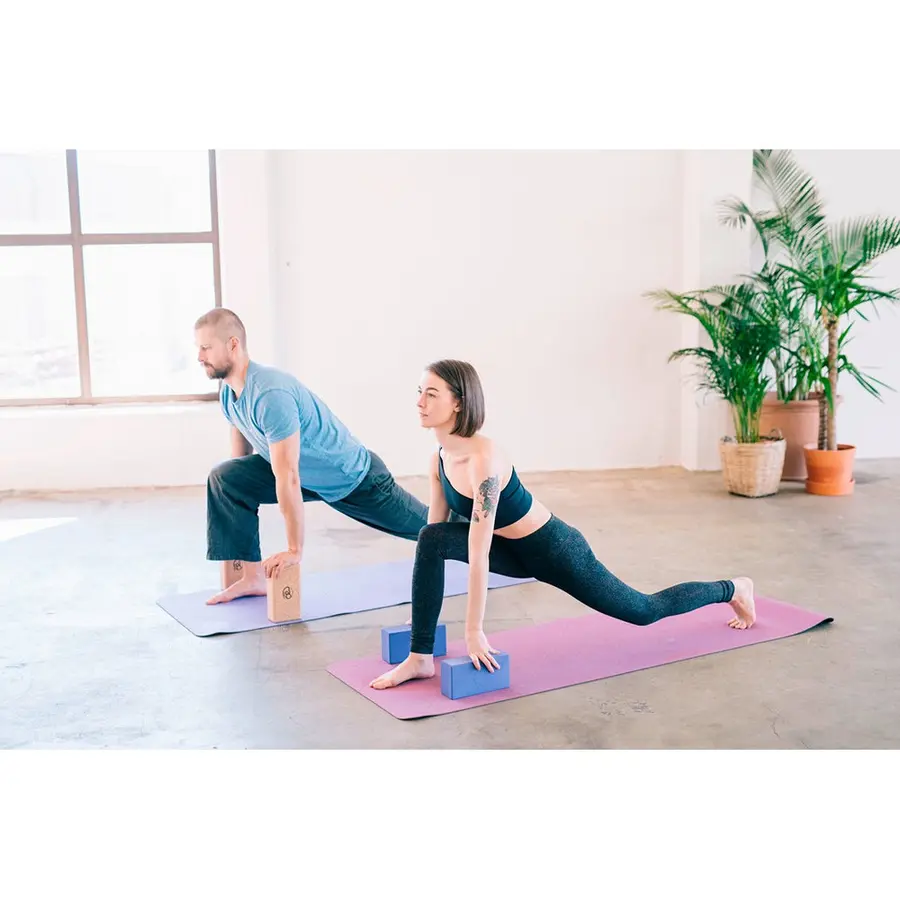 Yogablock i EVA skum 220 x 110 x 70 mm | Blå 