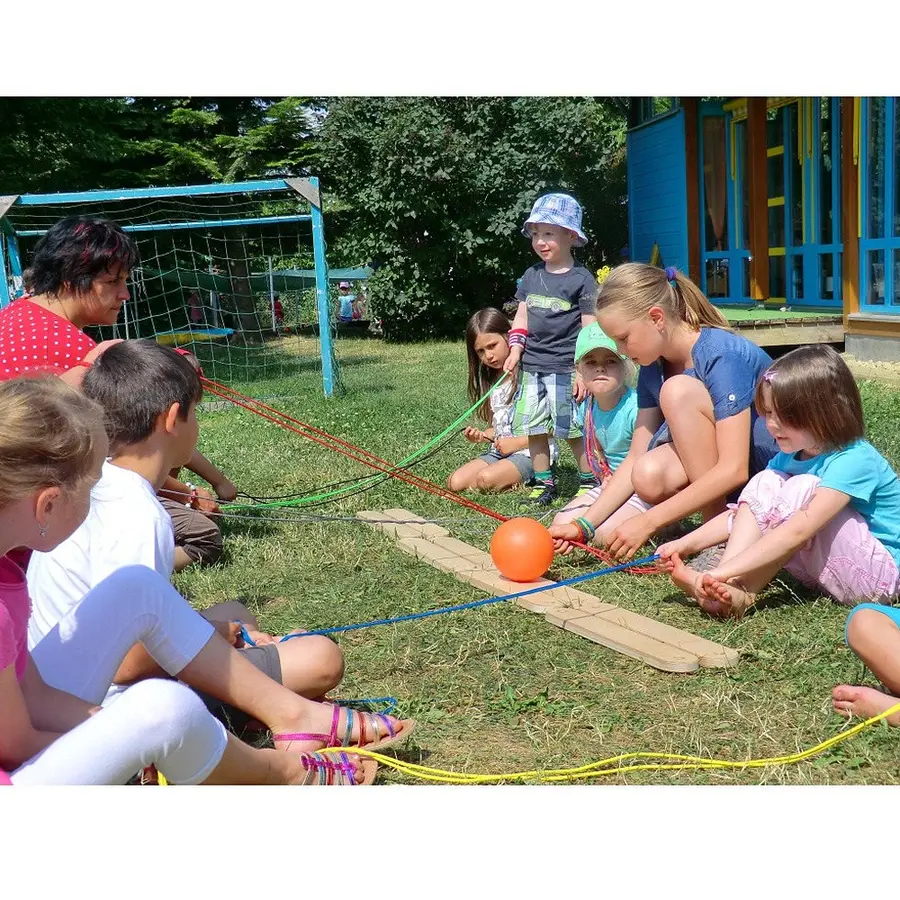 Teambuildingpaket nr 2 | 28 aktiviteter Samarbetslekar och teambuliding 