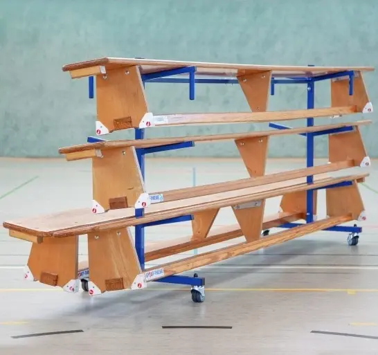 Gymnastikbänkar 6 st med transportvogn Bänkarnas längd 3 meter 