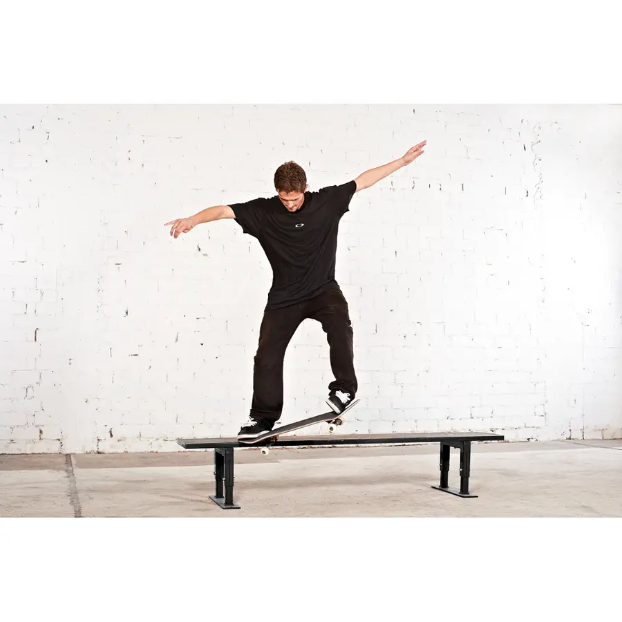 Skaterampe Long Bench For skatepark 