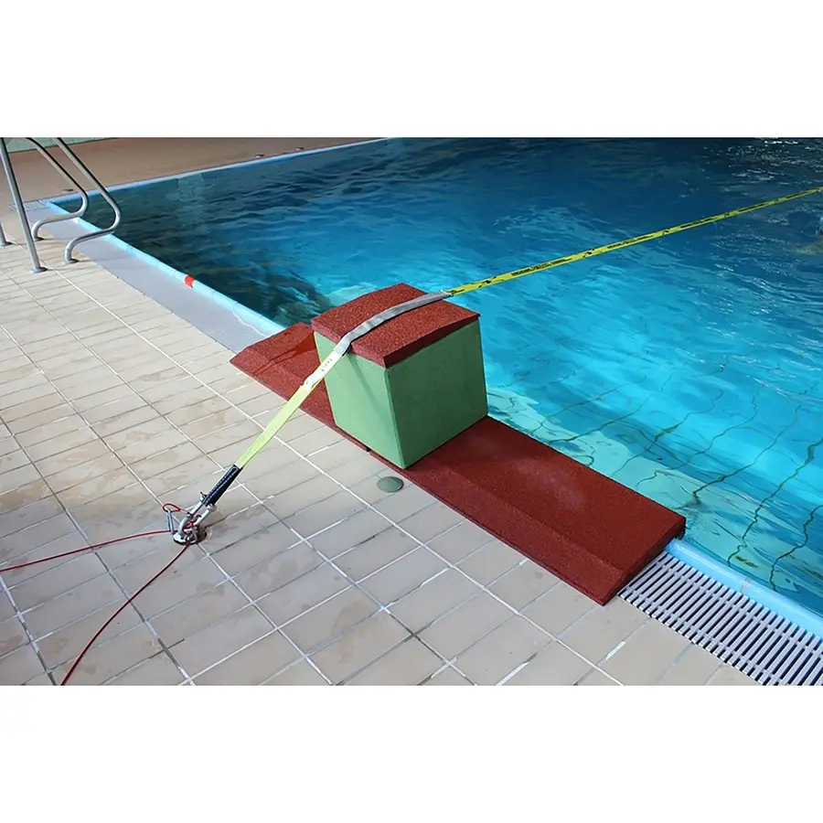 Slack line för simhall Gå på lina över bassängen 