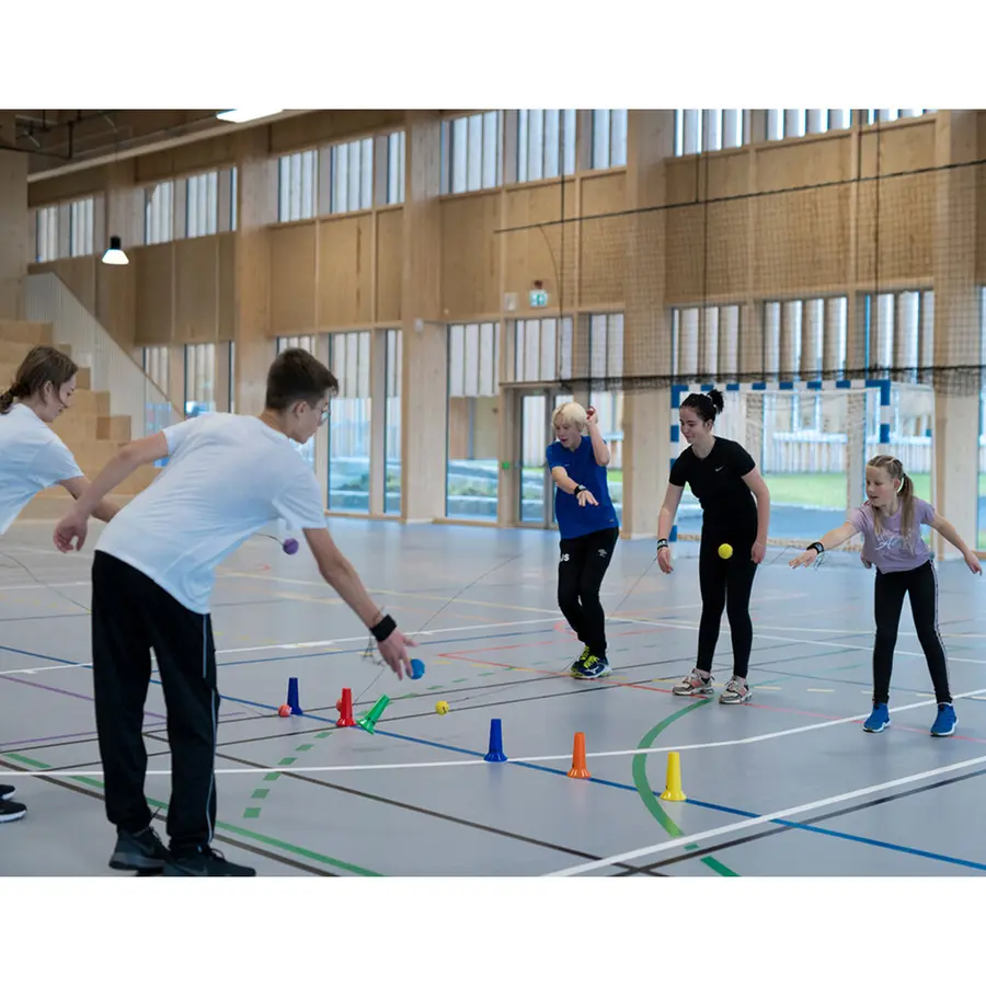Returboll Favoritspel på skolgården 8 st. returbollar | 6 st. koner 