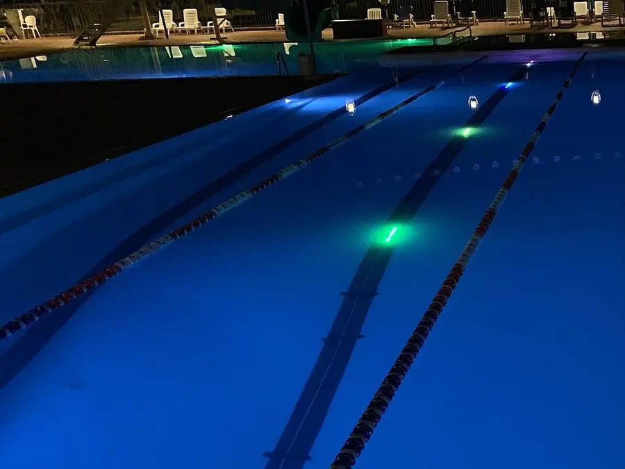 Virtual Swim Trainer Inkluderar 1 bana 25 meter 