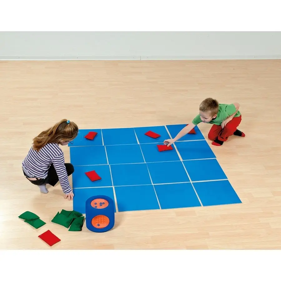 Matematiktärning i EVA skum 21 x 21 cm 6 st fönster med 16 st hål i varje 