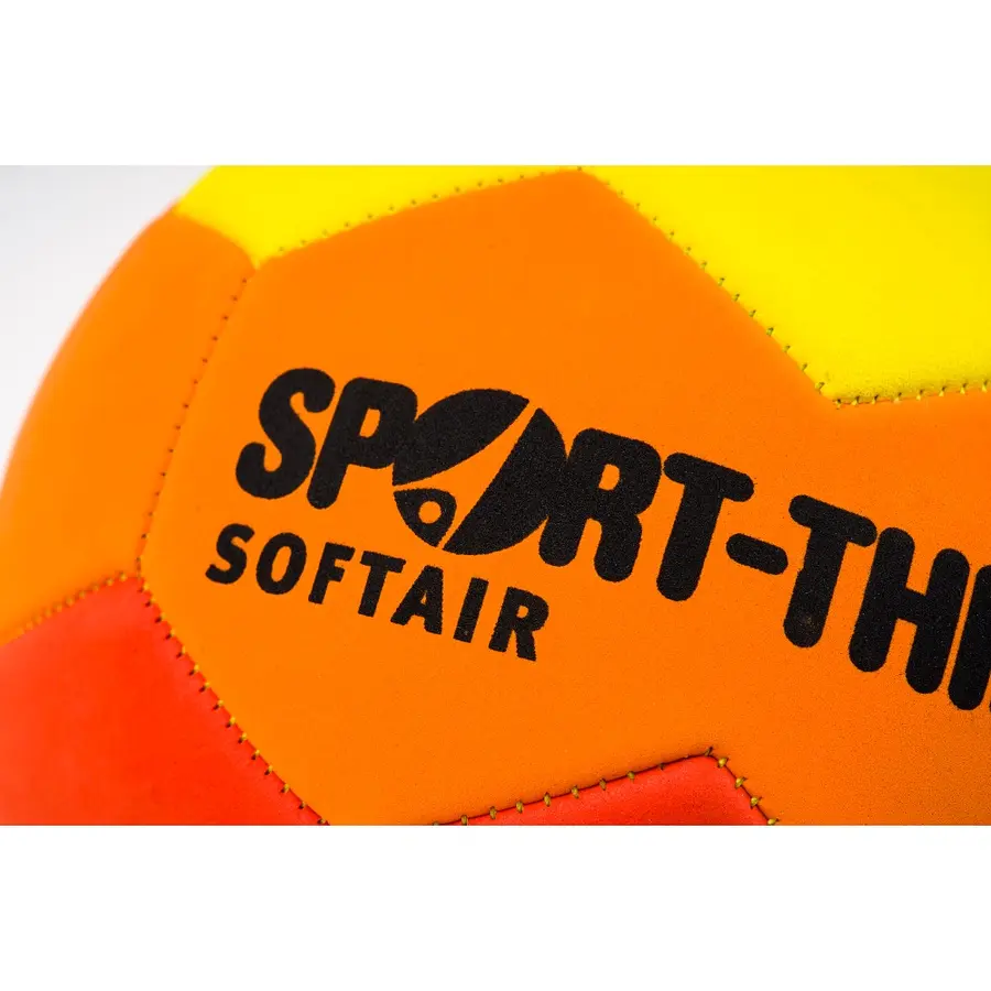 Fotboll Sport-Thieme Softair 4 Färgglad och lätt boll med sydda sömmar 