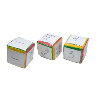 Aktivitetst&#228;rningar 3 st. 14 cm t&#228;rningar med plastfickor