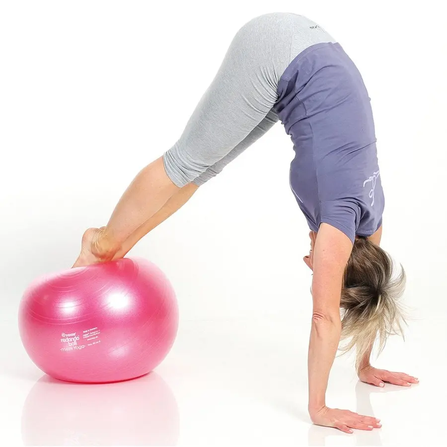 Togu Redondo Yogaboll 42 cm | 500 g | Rubinröd 