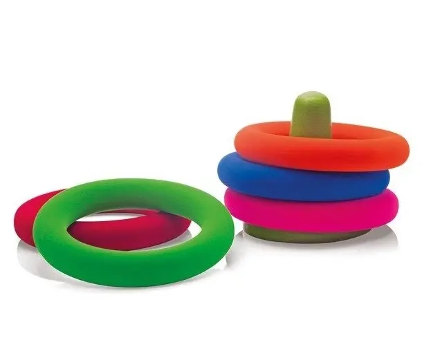 Ringspel i naturgummiskum Rubbabu 