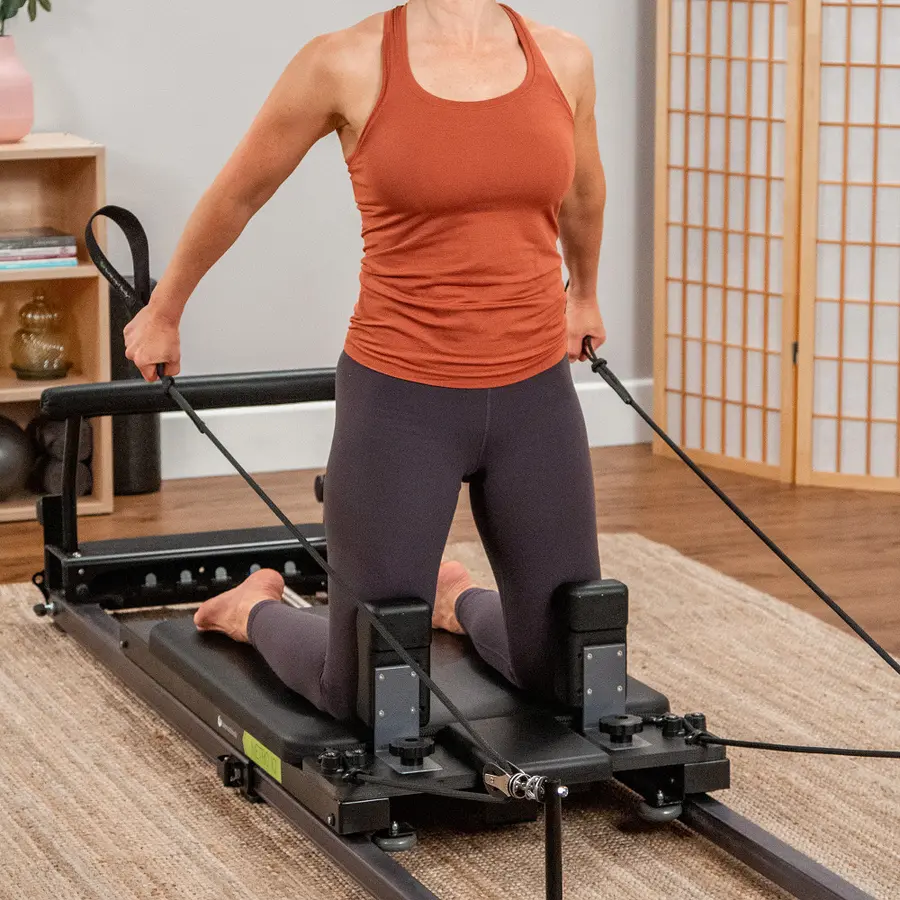 Pilates Reformer Metro IQ Vertikal Pilatesbenk for hjemmetrening 