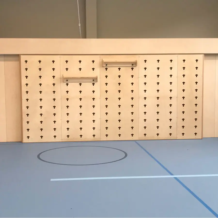 Cube Sports Multifunctional wall 315 x 240 cm 