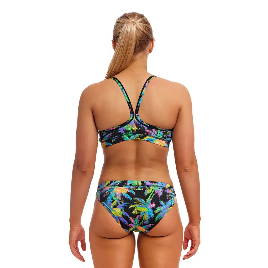 Paradis Please TOPP 34 Funkita | Sports Top 