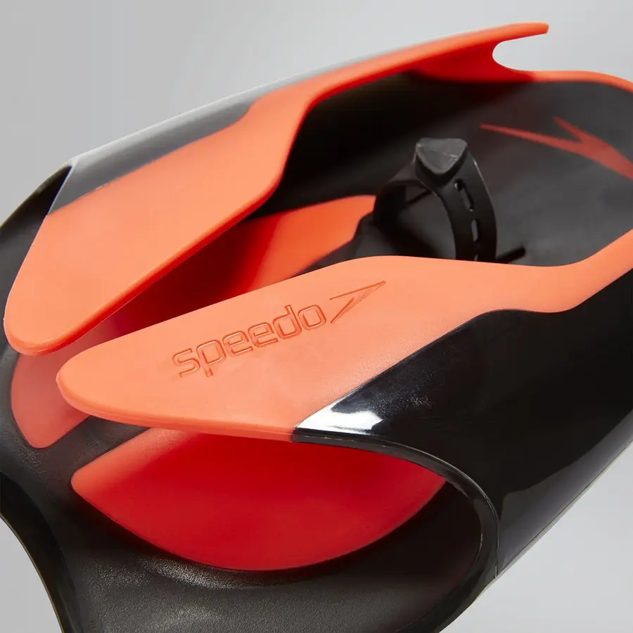 Speedo Fastskin Paddles Svart/röd paddlar 