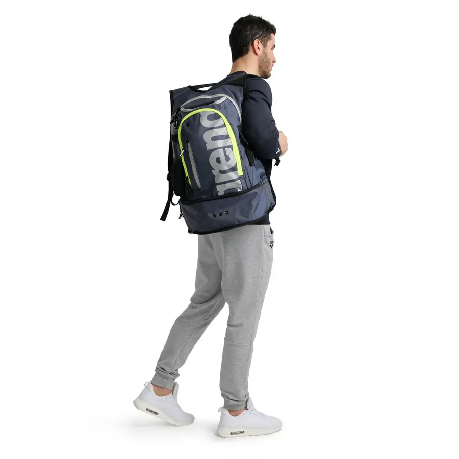Arena Fastpack 3.0 Ryggsekk 40L Marineblå | Svømmesekk 