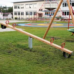 Gungbräda 4 sittplatser För förskolor, skolor och lekplatser